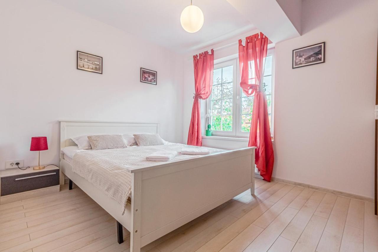 Opera Apart 2 Apartman Brassó Kültér fotó